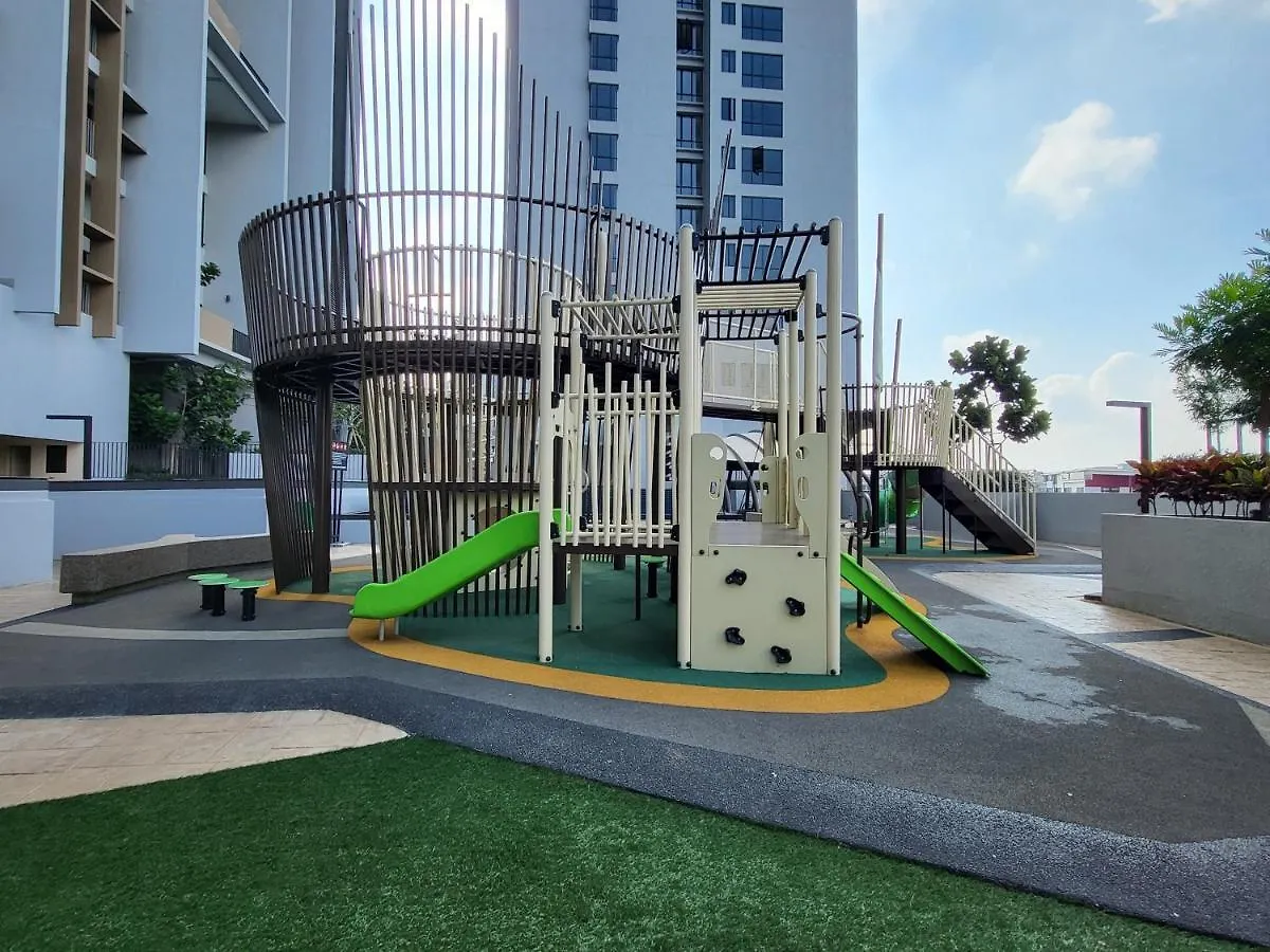 Sky Trees At Aeon Bukit Indah With Netflix And Wifi Apartment Johor Bahru