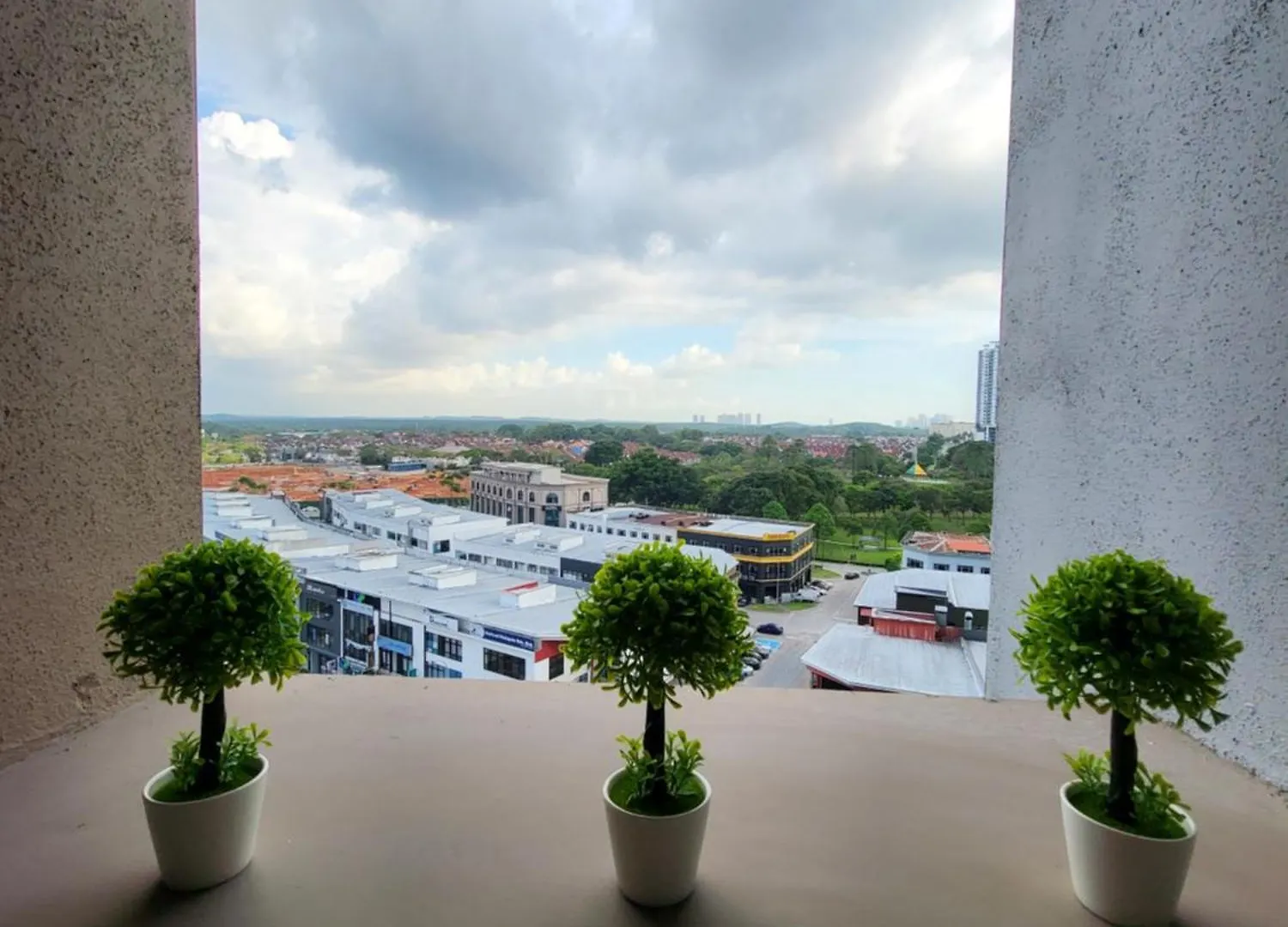 Sky Trees At Aeon Bukit Indah With Netflix And Wifi Apartment Johor Bahru
