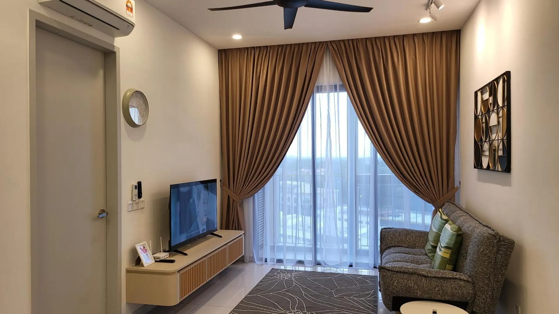 Sky Trees At Aeon Bukit Indah With Netflix And Wifi Apartment Johor Bahru