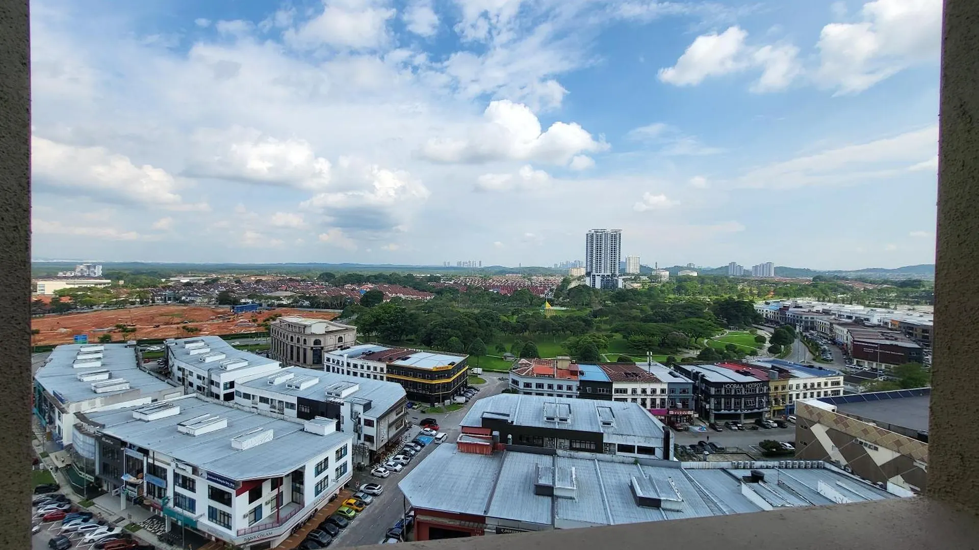 Sky Trees At Aeon Bukit Indah With Netflix And Wifi Apartment Johor Bahru