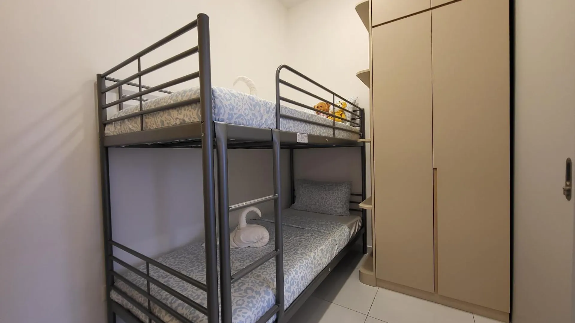 Appartement Sky Trees At Aeon Bukit Indah With Netflix And Wifi à Johor Bahru 0*,  Malaisie